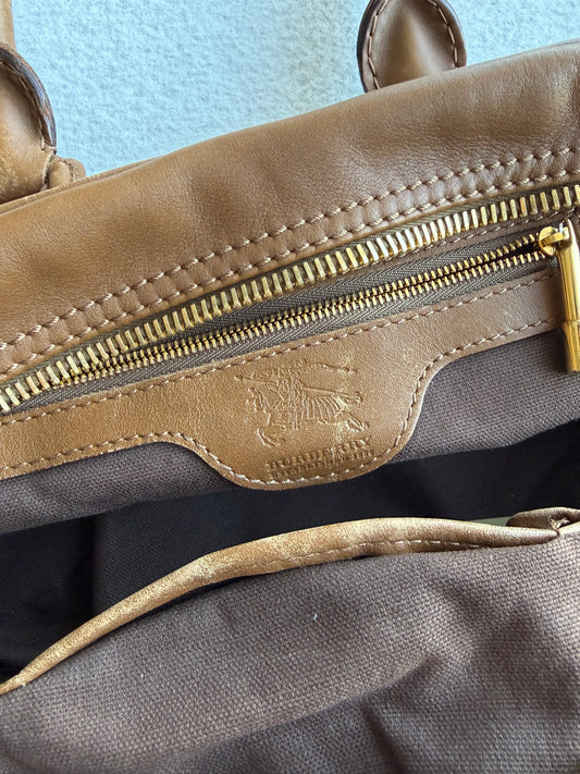 Borsa vintage Burberry tartan a mano