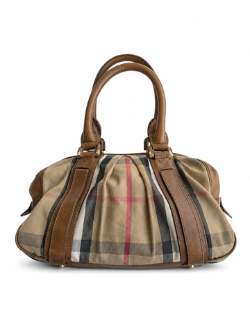 Borsa vintage Burberry tartan a mano