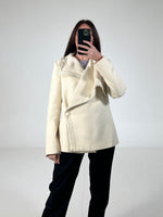 Carica l&#39;immagine nel visualizzatore di Gallery, Cappotto vintage Max Mara lana panna tg M
