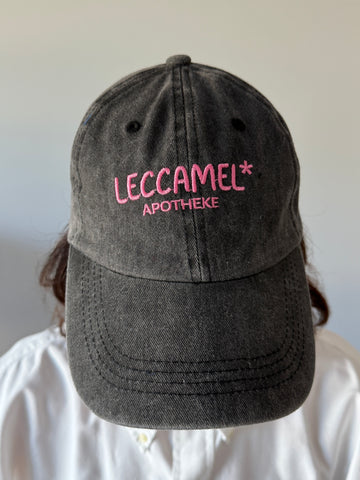 Cappello con visiera “Leccamel*"