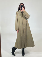 Carica l&#39;immagine nel visualizzatore di Gallery, Trench vintage Burberry con cinta tg L
