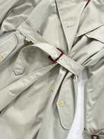 Carica l&#39;immagine nel visualizzatore di Gallery, Trench vintage Burberry doppiopetto tg S/M
