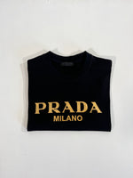 Carica l&#39;immagine nel visualizzatore di Gallery, T-shirt vintage Prada nero tg M
