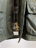 Carica l&#39;immagine nel visualizzatore di Gallery, Giacca vintage Barbour Bedale con interno tg S
