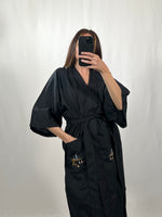 Carica l&#39;immagine nel visualizzatore di Gallery, Kimono orientale vintage nero tg M/L
