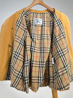 Carica l&#39;immagine nel visualizzatore di Gallery, Trench vintage Burberry cappuccio tg S
