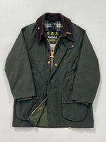 Carica l&#39;immagine nel visualizzatore di Gallery, Giacca vintage Barbour Bedale verde bambino
