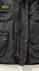 Carica l&#39;immagine nel visualizzatore di Gallery, Giacca vintage Barbour International tg S
