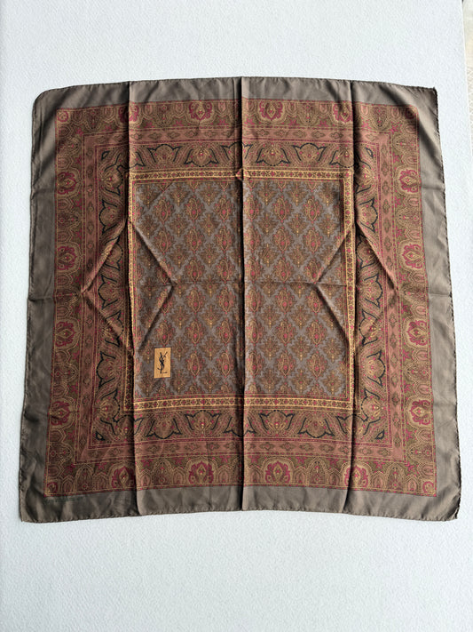 Foulard vintage Yves Saint Laurent in seta