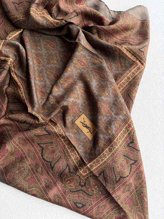 Foulard vintage Yves Saint Laurent in seta