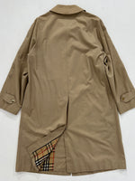 Carica l&#39;immagine nel visualizzatore di Gallery, Trench vintage Burberry biscotto tg M/L
