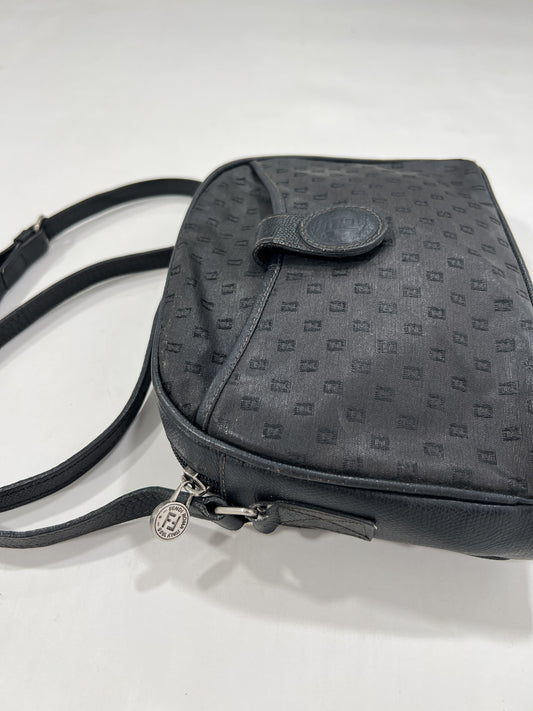 Borsa vintage Fendi monogram con tracolla