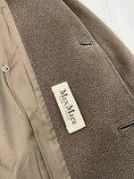 Carica l&#39;immagine nel visualizzatore di Gallery, Cappotto vintage Max Mara cashmere tg M/L
