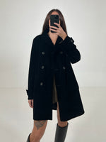 Carica l&#39;immagine nel visualizzatore di Gallery, Cappotto vintage Max Mara nero velluto tg M
