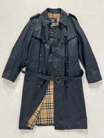 Carica l&#39;immagine nel visualizzatore di Gallery, Trench vintage Burberry doppiopetto pelle tg S/M
