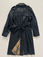 Carica l&#39;immagine nel visualizzatore di Gallery, Trench vintage Burberry doppiopetto pelle tg S/M
