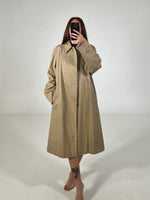 Carica l&#39;immagine nel visualizzatore di Gallery, Trench vintage Burberry biscotto tg M/L
