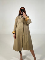 Carica l&#39;immagine nel visualizzatore di Gallery, Trench vintage Burberry biscotto tg M/L
