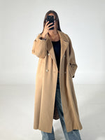 Carica l&#39;immagine nel visualizzatore di Gallery, Cappotto vintage Max Mara cammello tg M
