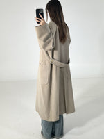 Carica l&#39;immagine nel visualizzatore di Gallery, Cappotto vintage Max Mara cashmere tg M
