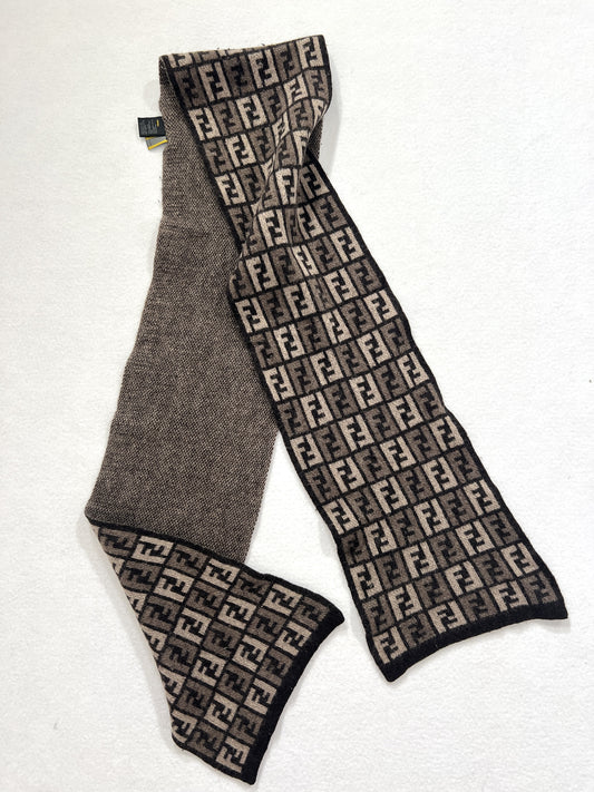 Sciarpa vintage Fendi lana/cashmere monogram