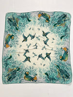 Carica l&#39;immagine nel visualizzatore di Gallery, Foulard vintage Gucci in seta
