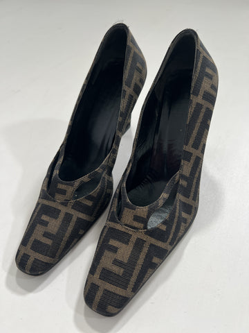 Scarpe Fendi vintage monogram