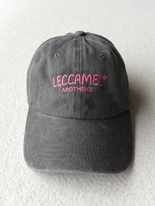 Cappello con visiera "Leccamel*"