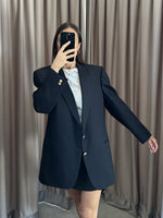 Carica l&#39;immagine nel visualizzatore di Gallery, Blazer vintage Burberry lana tg L
