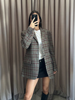 Carica l&#39;immagine nel visualizzatore di Gallery, Blazer vintage Burberry lana tg L
