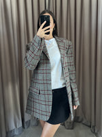 Carica l&#39;immagine nel visualizzatore di Gallery, Blazer vintage Burberry lana tg L
