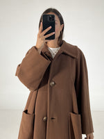 Carica l&#39;immagine nel visualizzatore di Gallery, Cappotto vintage Fendi cashmere tg L
