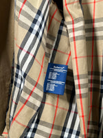 Carica l&#39;immagine nel visualizzatore di Gallery, Trench vintage Burberry doppiopetto tg XL
