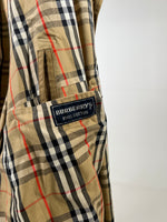 Carica l&#39;immagine nel visualizzatore di Gallery, Trench vintage Burberry doppiopetto tg XL
