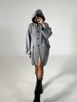 Carica l&#39;immagine nel visualizzatore di Gallery, Cappotto vintage Max Mara cappuccio tg M
