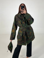 Carica l&#39;immagine nel visualizzatore di Gallery, Giaccone vintage Richmond cerata camouflage tg M
