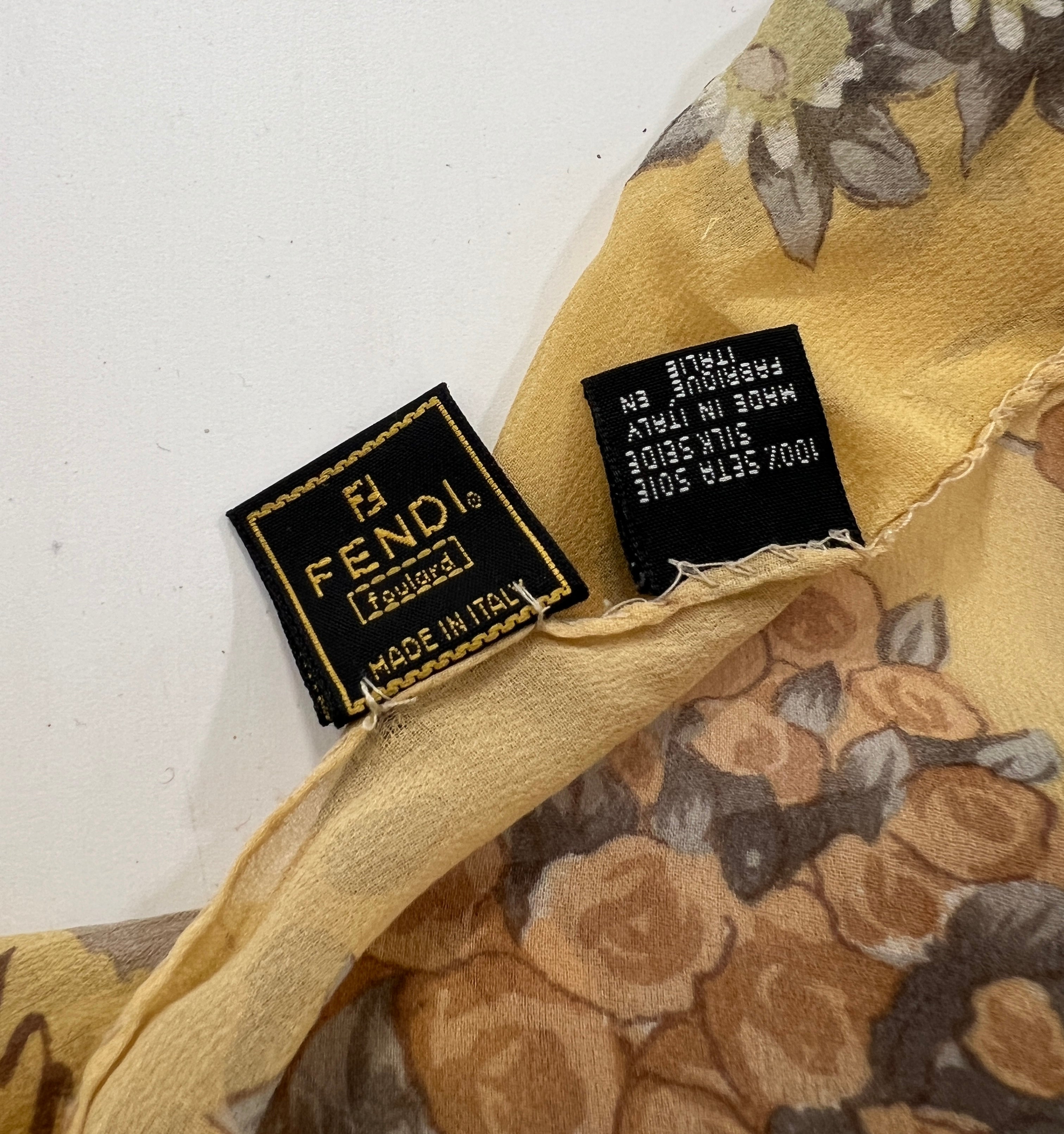 Foulard vintage Fendi in seta