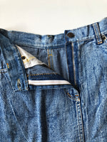 Carica l&#39;immagine nel visualizzatore di Gallery, Gonna vintage Levi&#39;s di jeans tg 30
