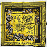 Carica l&#39;immagine nel visualizzatore di Gallery, Foulard vintage Versace in seta
