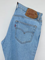 Carica l&#39;immagine nel visualizzatore di Gallery, Levi&#39;s 501 jeans vintage tg 34
