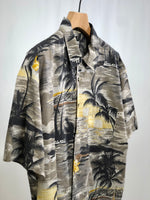 Carica l&#39;immagine nel visualizzatore di Gallery, Camicia vintage hawaiana tg M/L
